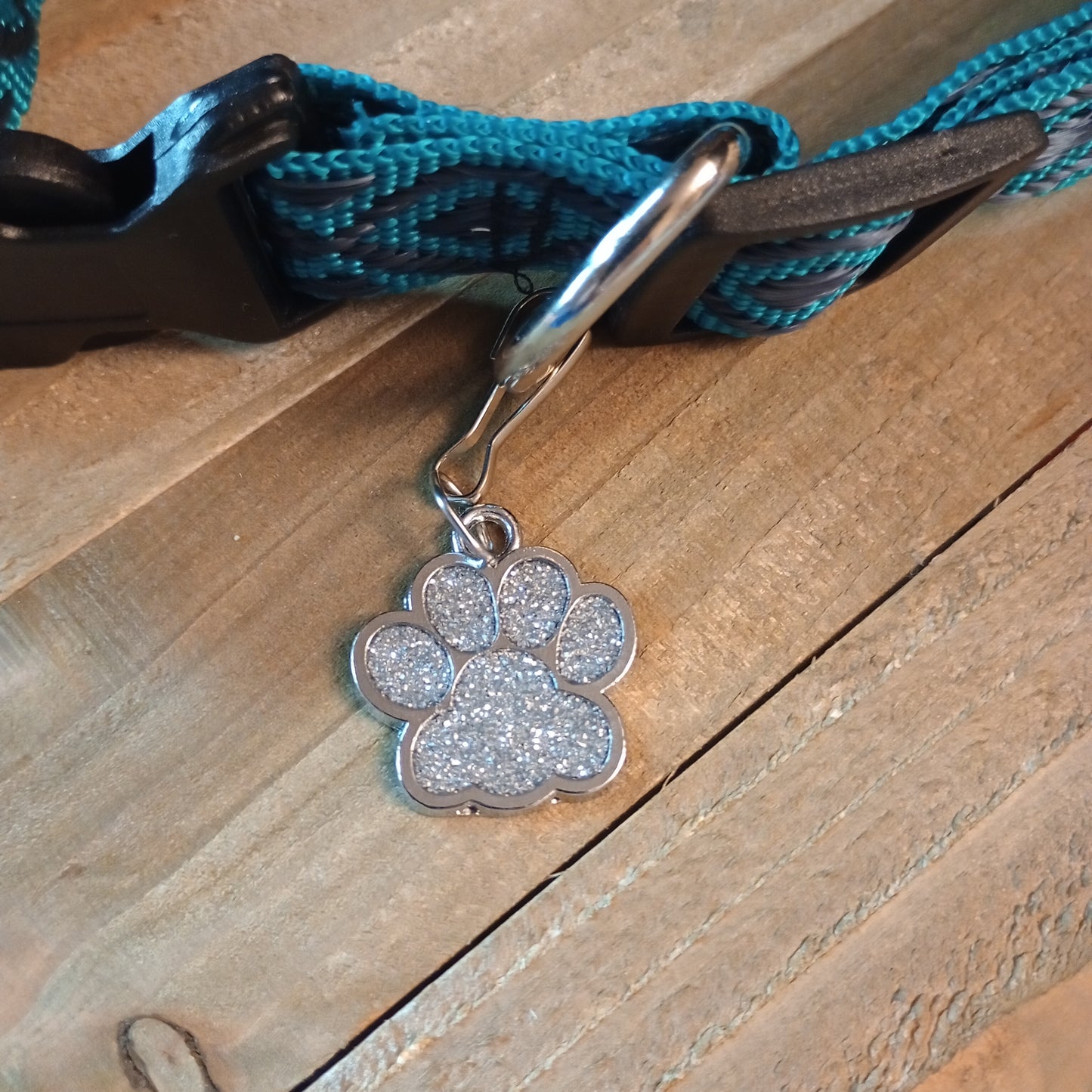 Silver Colored Glitter Paw Pet Tag (1 inch)