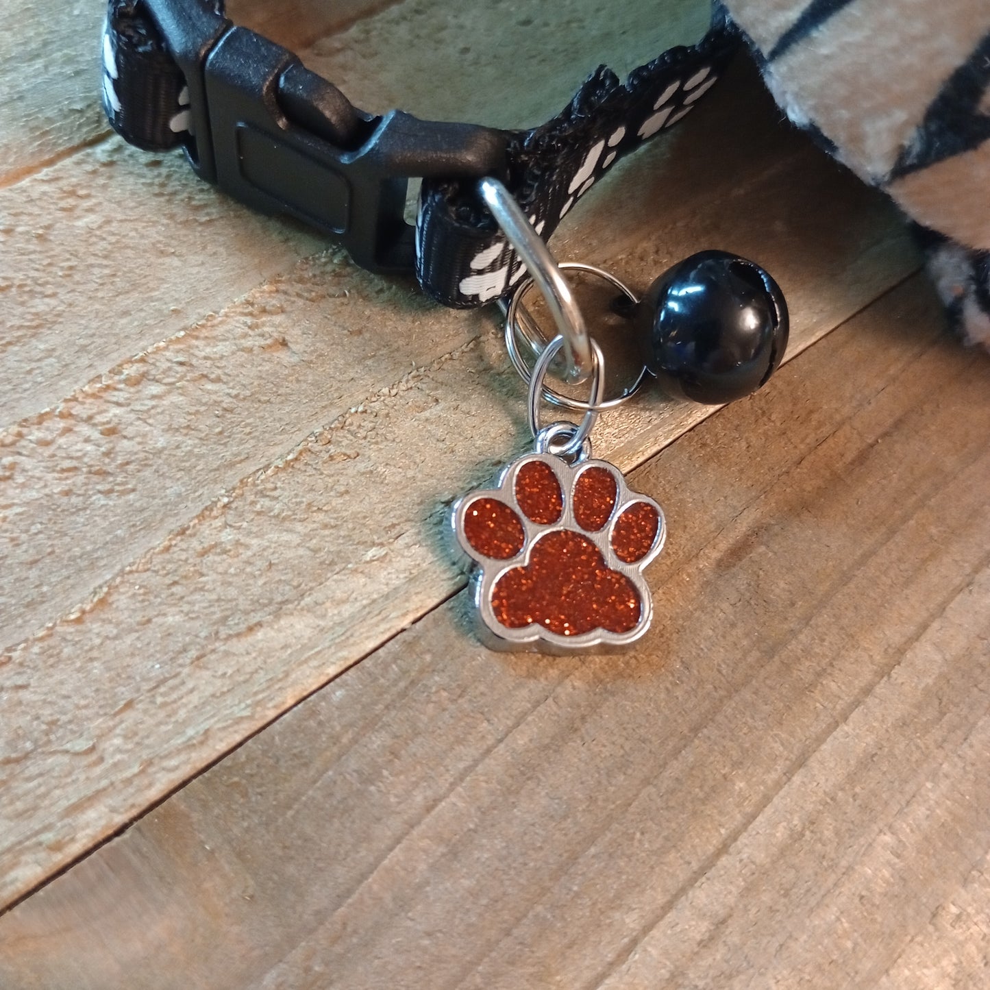 Red Glitter Paw Pet Tag (.7 inch)